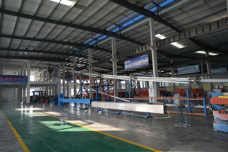 ���³���