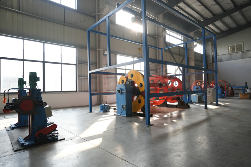 ���³���