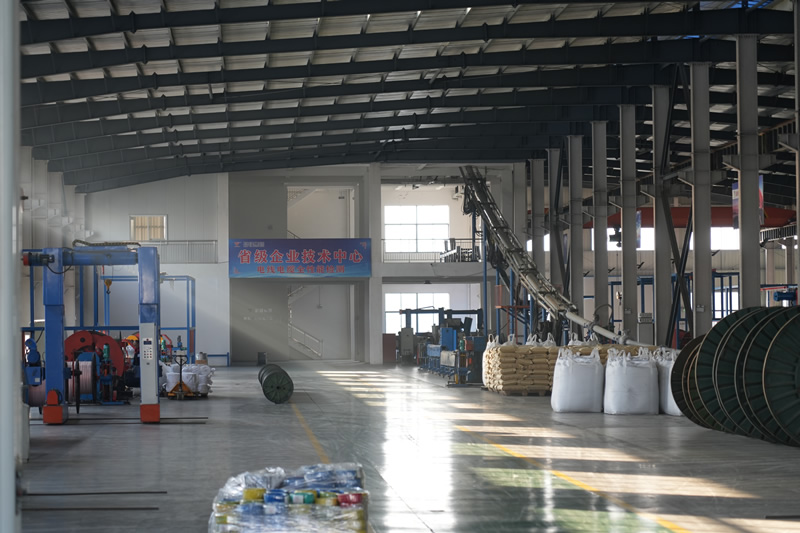 ���³���