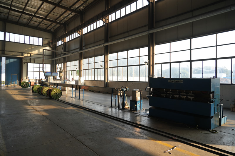 ���³���