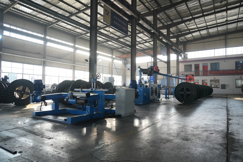 ���³���