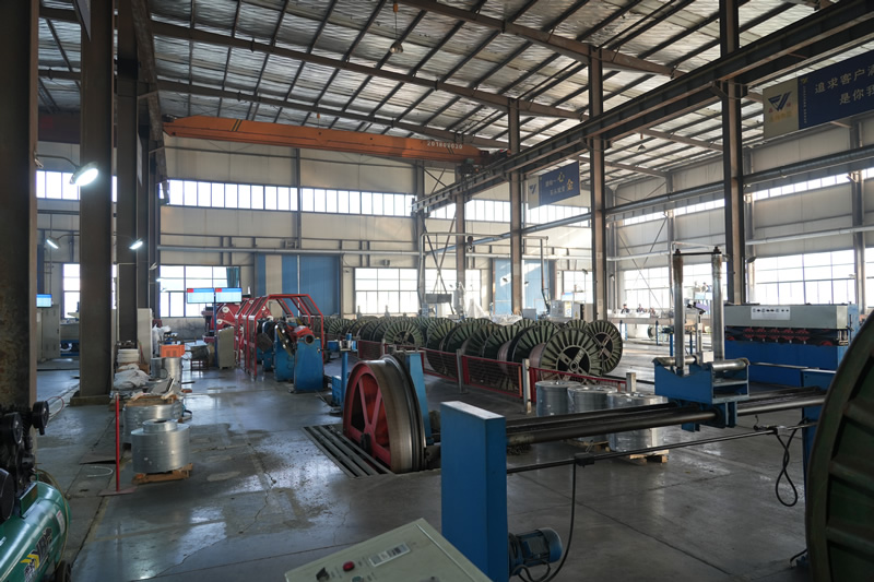 ���³���