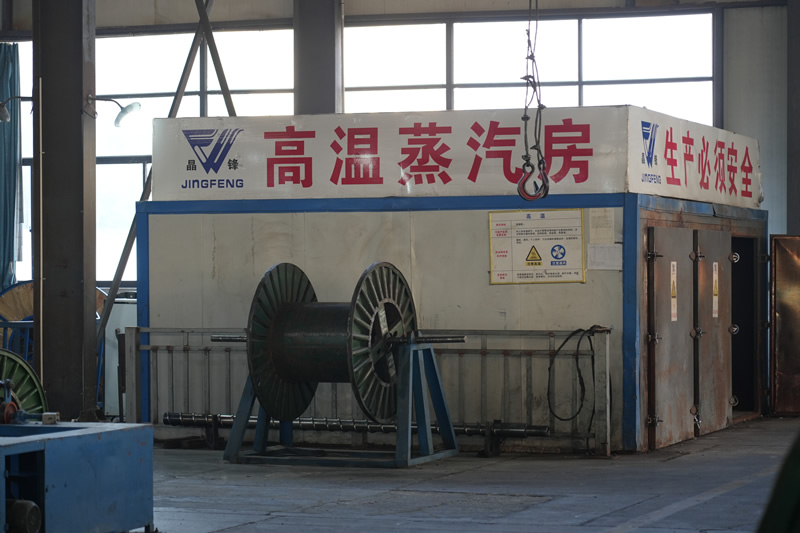 ���³���