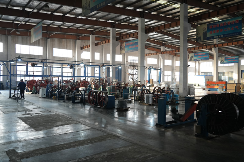 ���³���