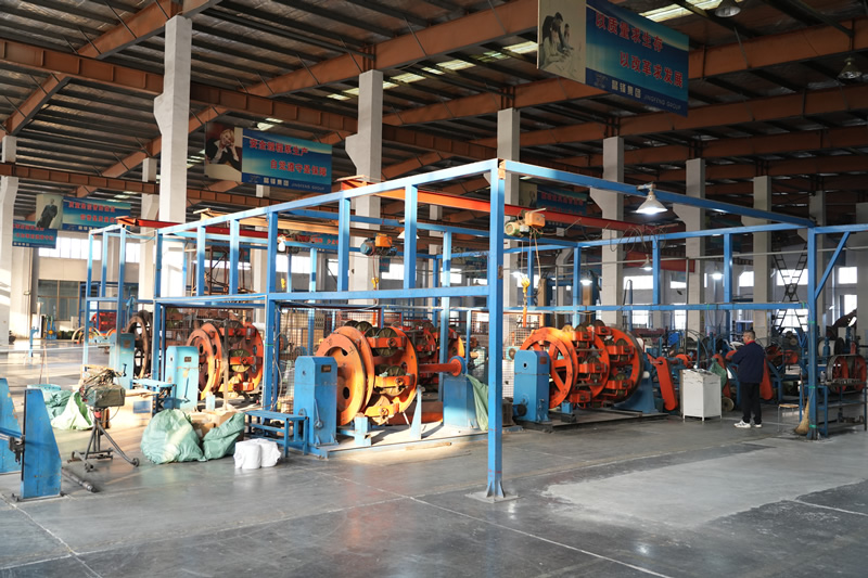 ���³���